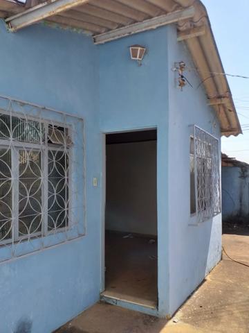 So R$ 230.000 lt 250 mts esq, c/02 frentes c/02 res,02 qts e 01 e qts muito espaço qnm 38 - Foto 8