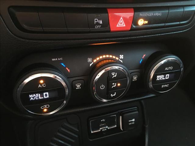 Jeep Renegade 1.8 16v Longitude - Foto 11