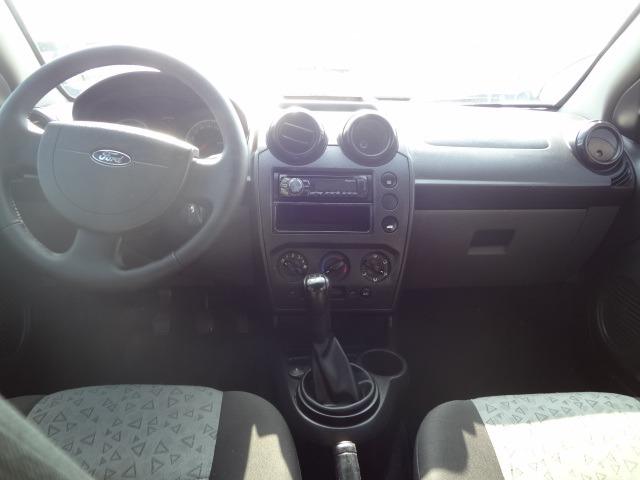 Ford Fiesta 1.6 2011 - Foto 7