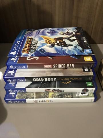 PS4 slim 500g + 2 controles + 9 jogos - Foto 3