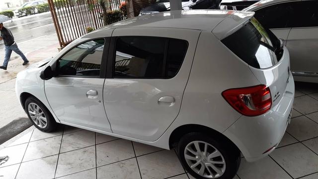 Sandero 2015 expression 1.0 top De linha