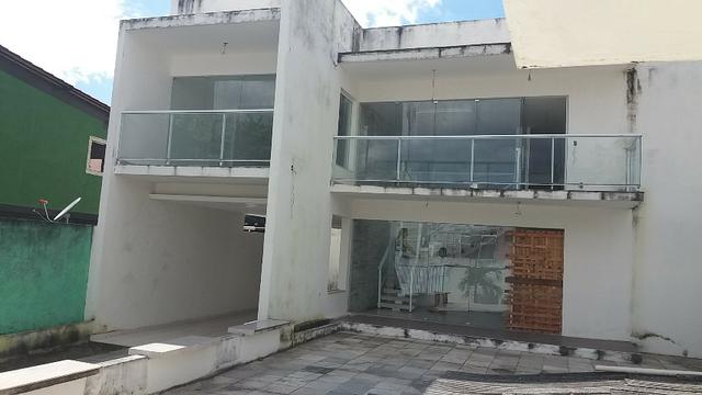 Vendo casa com 03 pavimentos, 340 m2, 05 quartos e 04 suítes em Jardim São Paulo