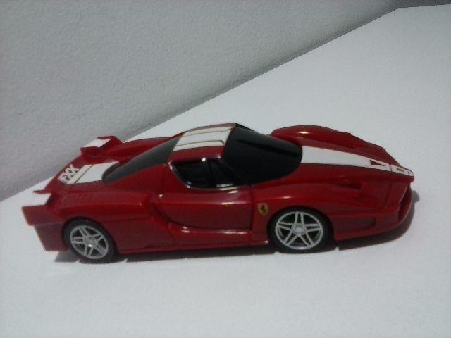 Miniatura de Coleção Ferrari Fxx + Base Preta - Foto 4