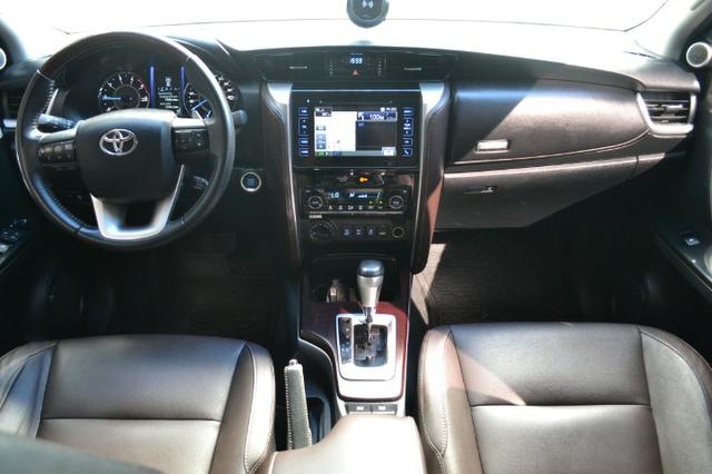 Hilux SW4 SRX 2.8 4X4 TB Diesel AUT - Foto 5