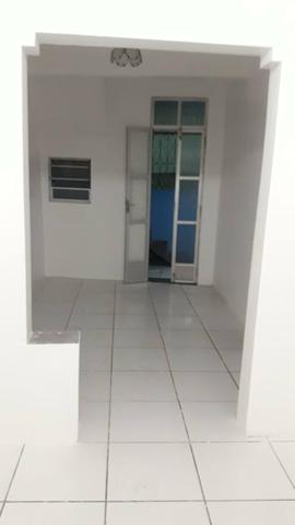 Casa térrea com varanda