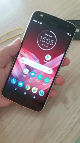 Moto z 2 play