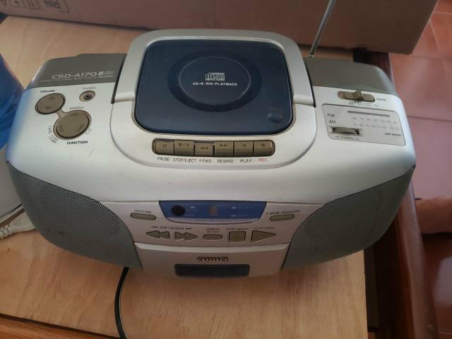 Toca CD, Fita e Rádio