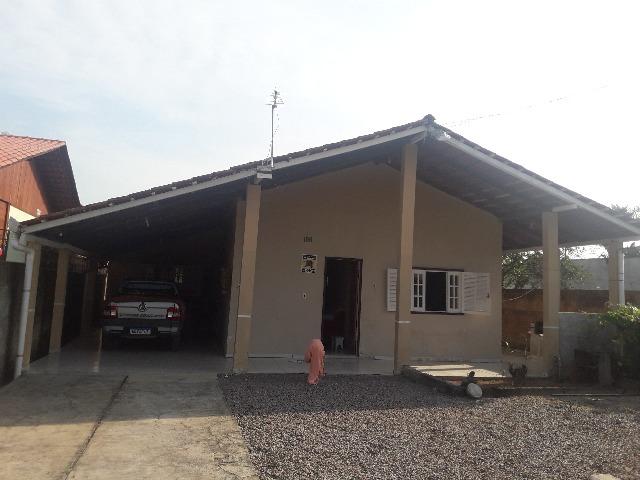 Vendo casa em Itapoá ou troco por chacara