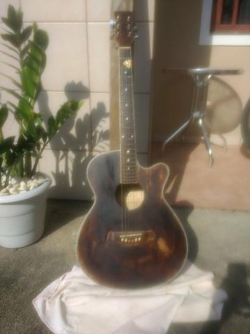 Vendo violão