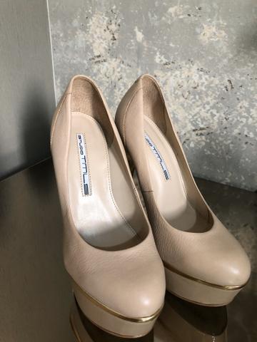 Peep toe USADO 1x $100