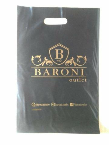 500 Sacolas-plastica-personalizada-em-sao-luis_Modelo-alca-vazada-boca-de-palhaço