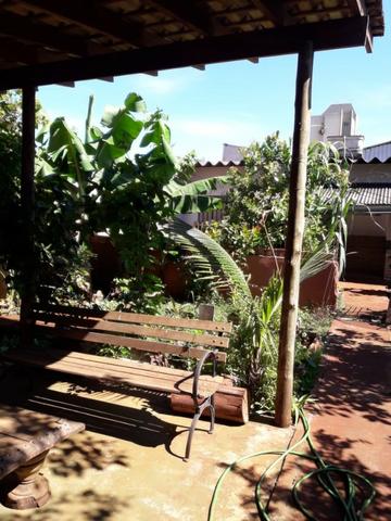 Casa em rua comercial - Foto 6