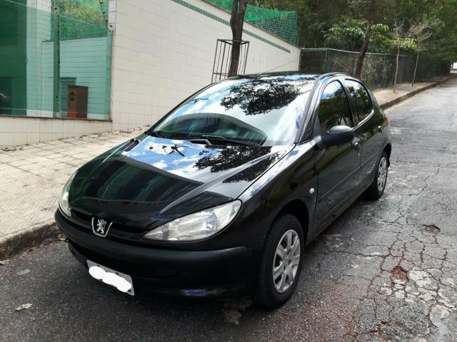 Peugeot 206 *