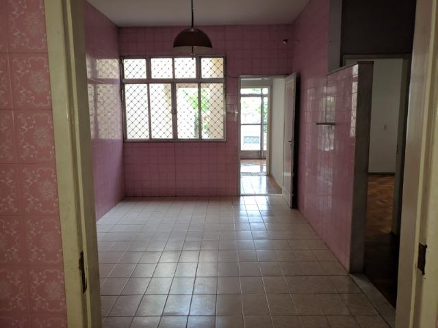 Alugo casa de 4 quartos na Av. 28 de março - Foto 11