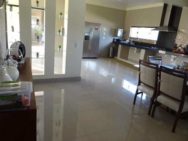 Arniqueiras QD 04 Casa 4 qts 3 suítes lazer lote 2.287m pode dividir em vários lotes - Foto 10