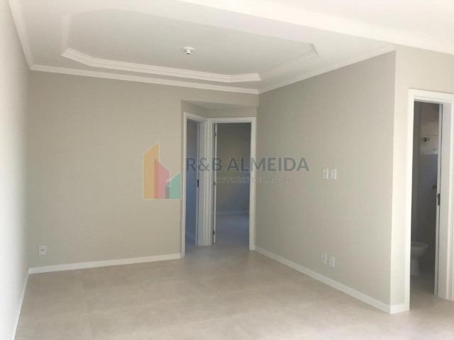 BRR Lindo Apartamento 800 metros do mar 2 dormitórios Ótima localização Ingleses! - Foto 3