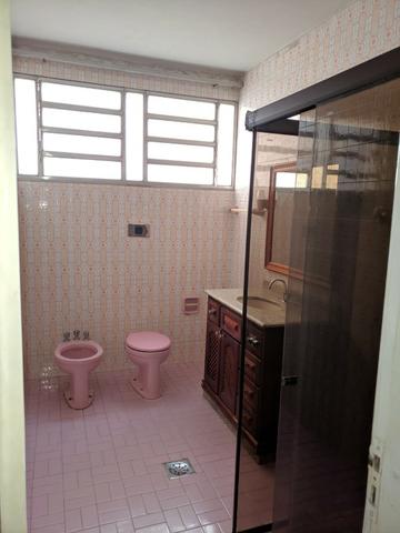Alugo casa de 4 quartos na Av. 28 de março - Foto 7