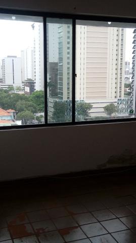 Sala próximo da CERT com 30 m2 02 divisórias 8º andar - Foto 14