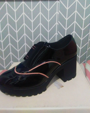 sapato tratorado vizzano