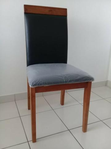 Cadeiras em madeira maciça. Entregamos com higiene e segurança - Foto 4