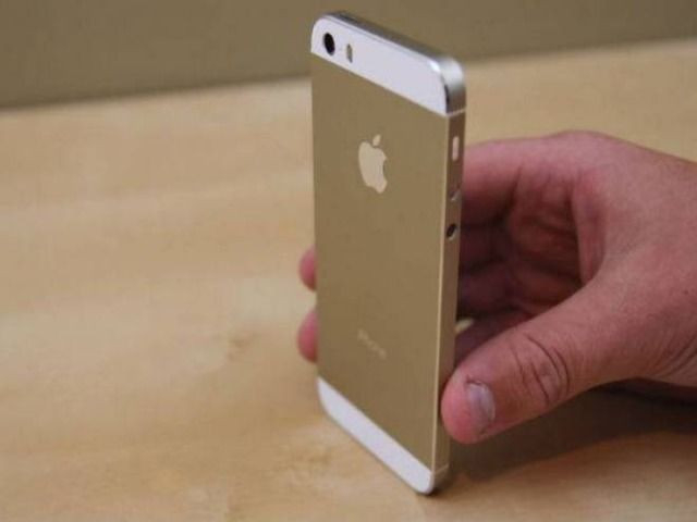 iPhone SE Gold 64 GB SIMフリー　 Iphone SE Ouro 64GB Apple MLXP2BZ/A - Cinco TI