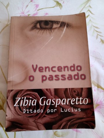 Livro Vencendo o Passado