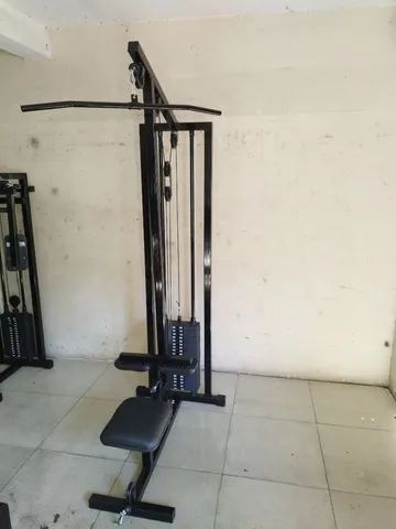 Pulley com remada baixa