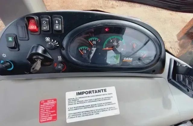 Vendo Retroescavadeira Case 580N 2014 - Foto 2