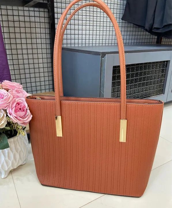 Bolsa Marrom de Couro - Foto 3