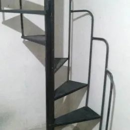 escada caracol de ferro - Foto 3