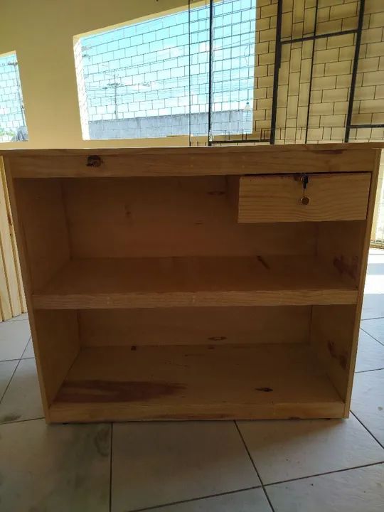 BALCÃO PARA ATENDIMENTO RIPADO 1.10 CM COM GAVETA - Foto 4