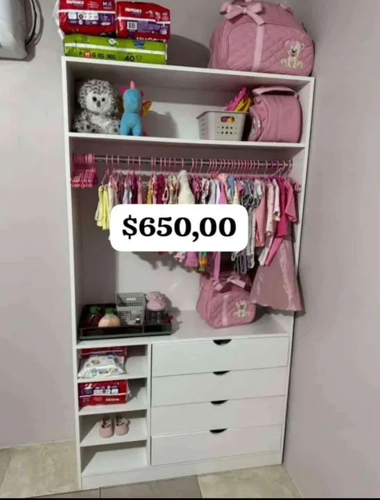 Closet Infantil com Fundo