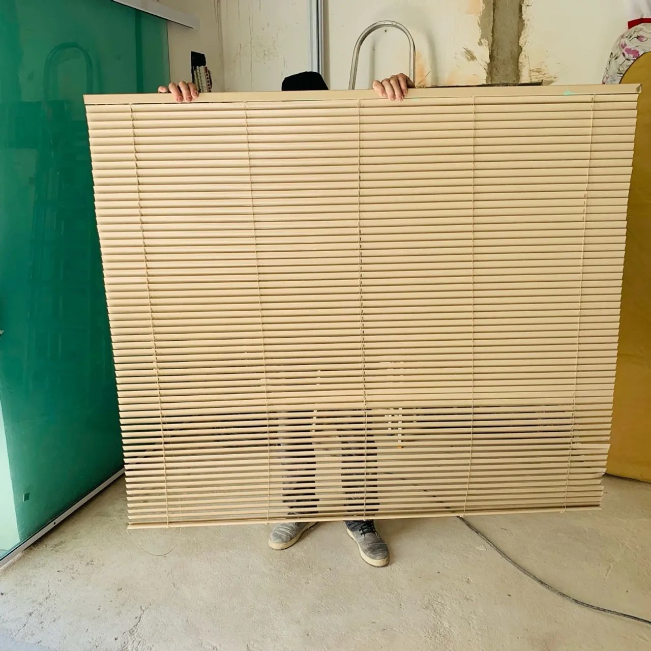 Cortinas tenho essas duas 80,00 cada 150x130 - Foto 2