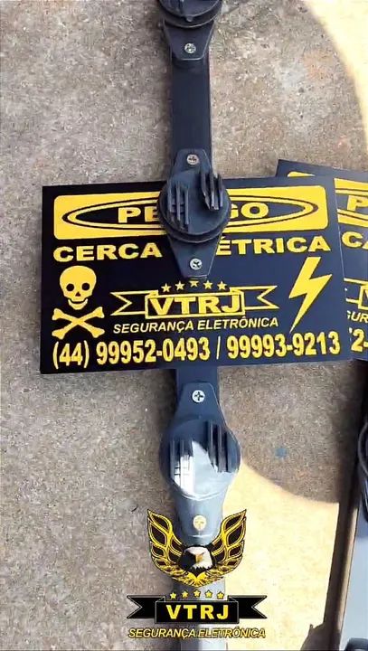 Cerca Elétrica , Concertina, Câmeras