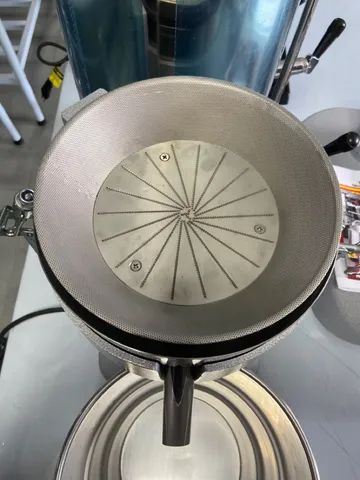 CENTRÍFUGA DE SUCOS ELÉTRICA - SKYMSEN CSE - Foto 3