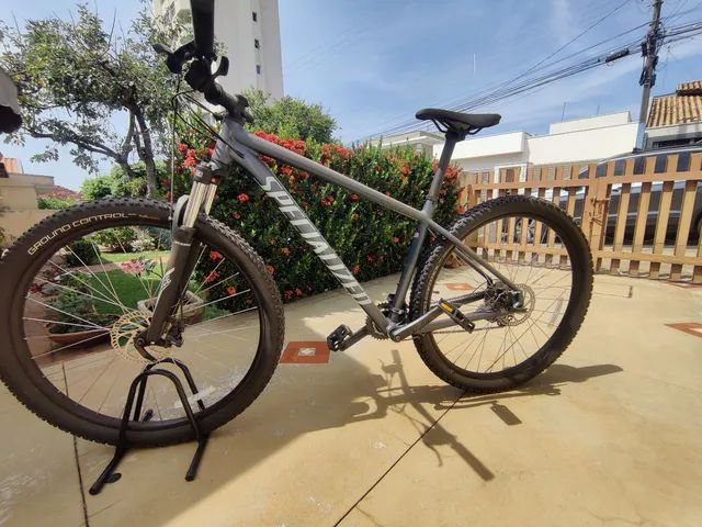 Bicicleta MTB Specialized Rockhopper  - Foto 3