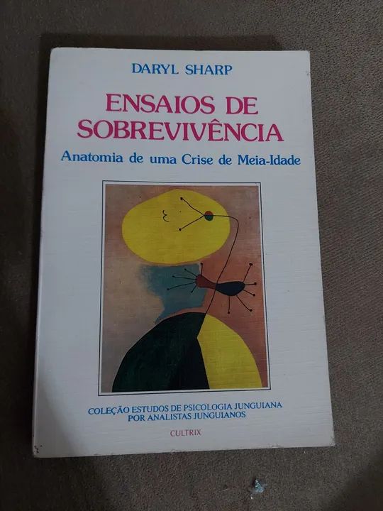 Livro Raro Ensaios de Sobrevivência. 