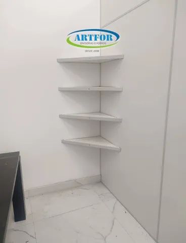 Prateleiras em Divisórias, Bancadas em Divisórias, Mesa em Divisórias - Foto 3