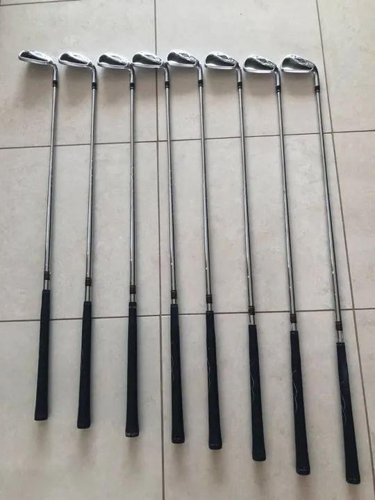 Bolsa de Golf e 10 Tacos de Golf - Taylor Made mais 7 tacos de golf de outras marcas - Foto 2