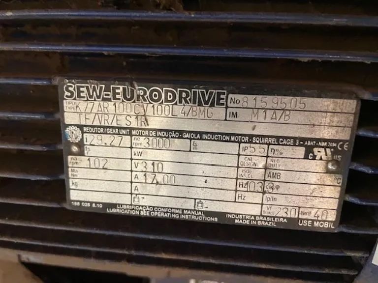 Motoredutor Sew Eurodrive com Redução 1:29,27 9 Cv - Foto 3