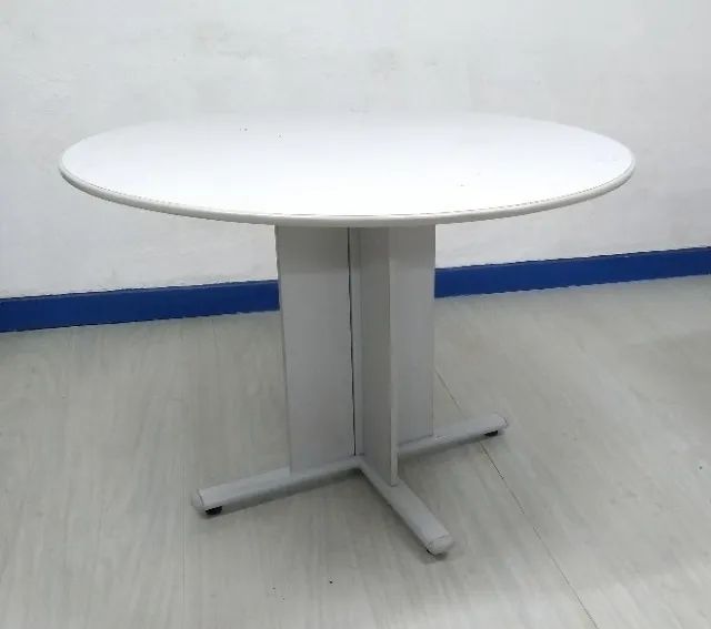 1 Mesa+ 8 Cadeiras+ 2 Banquetas para escritório