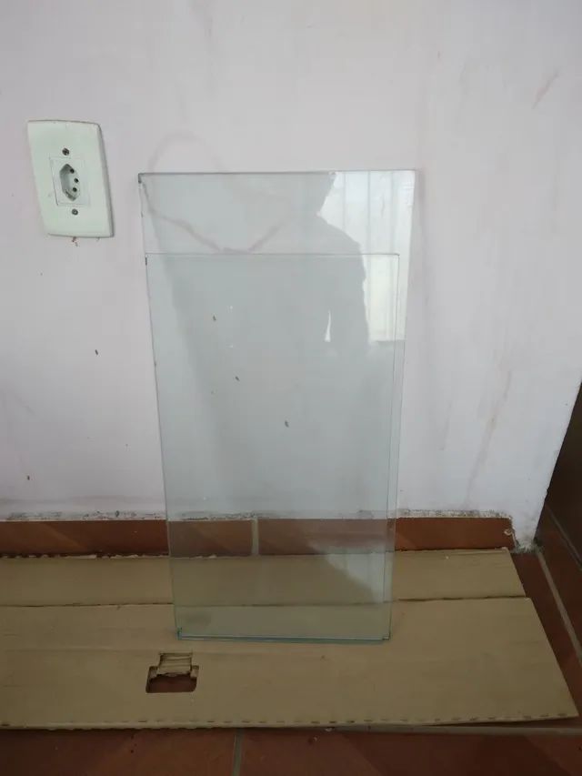 Vendo esse 2 vidros pequenos  - Foto 3