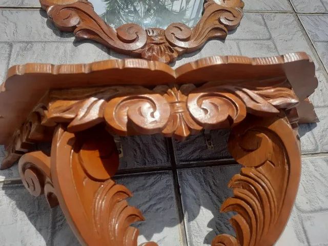 Aparador antigo em madeira de lei maciça com espelho antigo - Foto 2