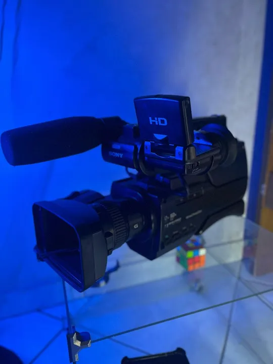 Filmadora Sony HXR-MC2000
