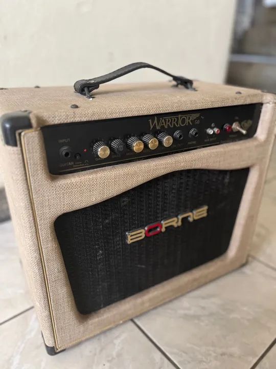 Amplificador de Guitarra Borne Warrior 50