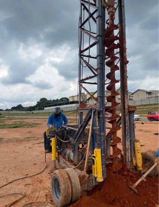 MÁQUINA PERFURATRIZ  - Foto 3