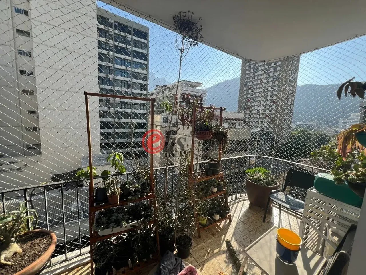 Venda Botafogo, raríssima Rua Guilhermina Guinle varandão 85m Botafogo - Rio de Janeiro -