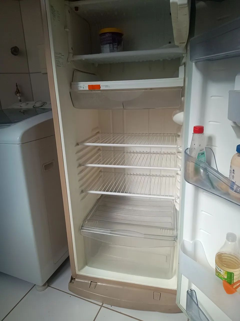 Geladeira em ótimo estado!