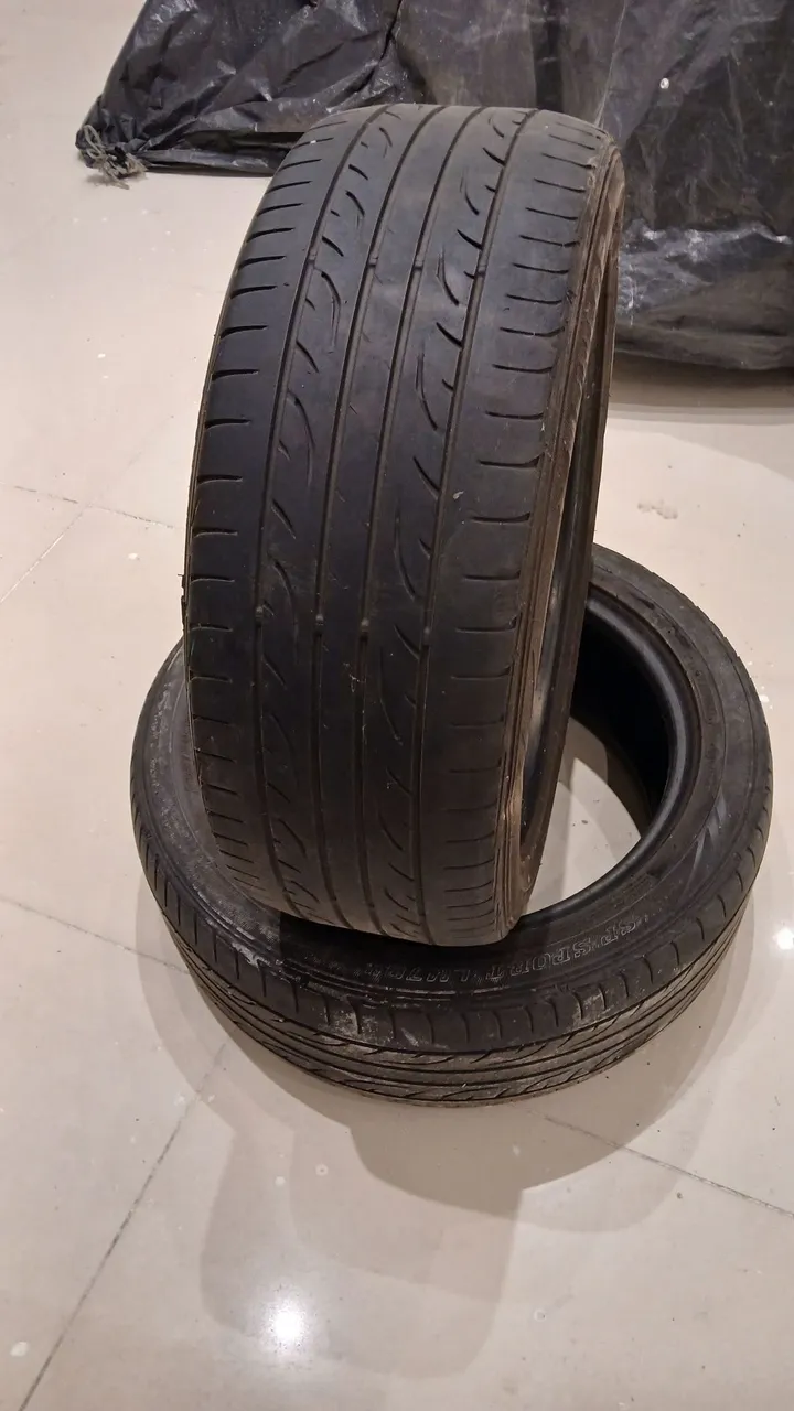 Pneus meia vida 205/50R17