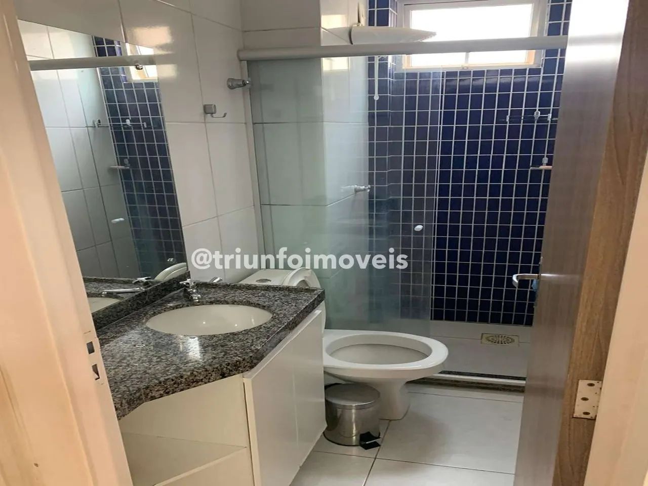 Apartamento a venda no Cristo Rei com 2 Quartos TR214957 THE -18K92KQ